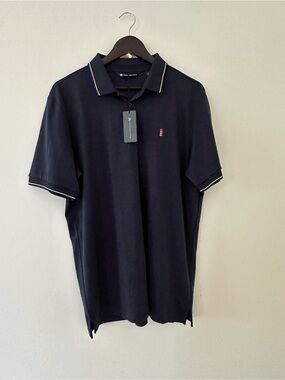 NWT Travis Mathew The Sea Pines Resort
 PIPED solid polo total eclipse Navy Sz L